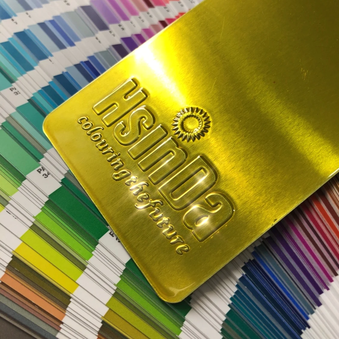 
Color powder paints illusion candy rare gold plating chrome effect solid powder coating paint for luxury furniture 