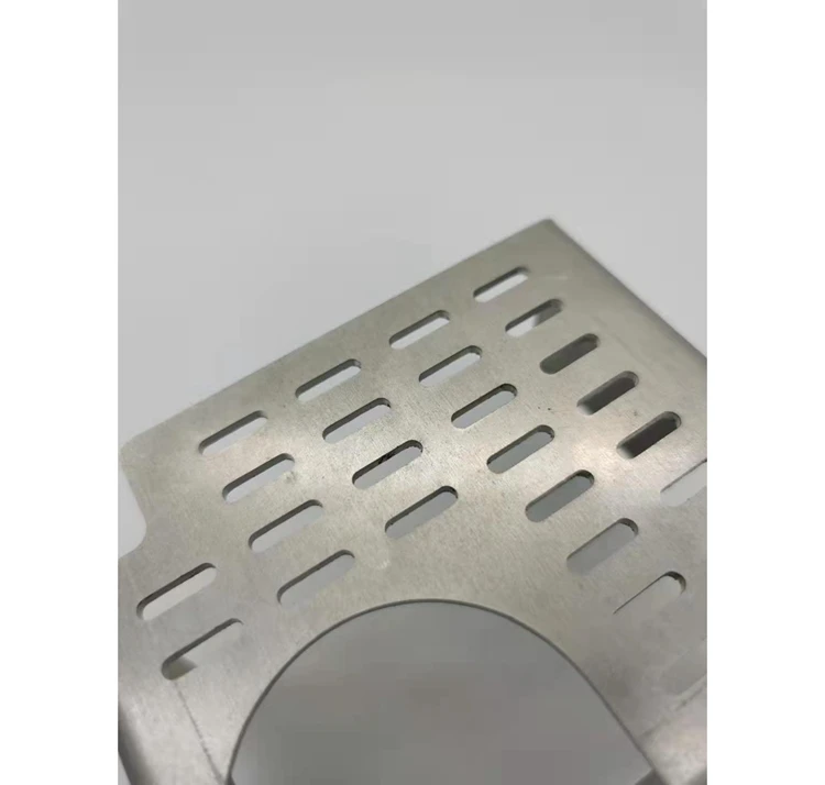 Custom Length Silver Heat Sink Heat Conduction Computer Case CNC Machining Aluminum Heat sink