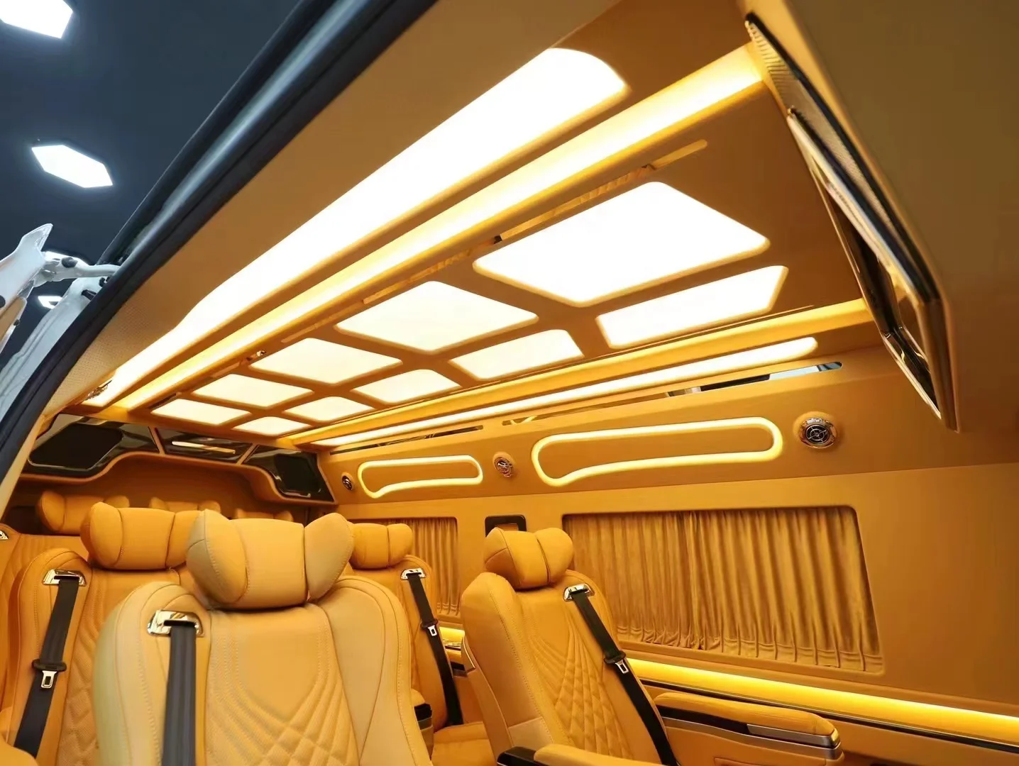 Customized Premium Nappa Leather Van Seat Recliner Camper Van Seats For Toyota Hiace Van