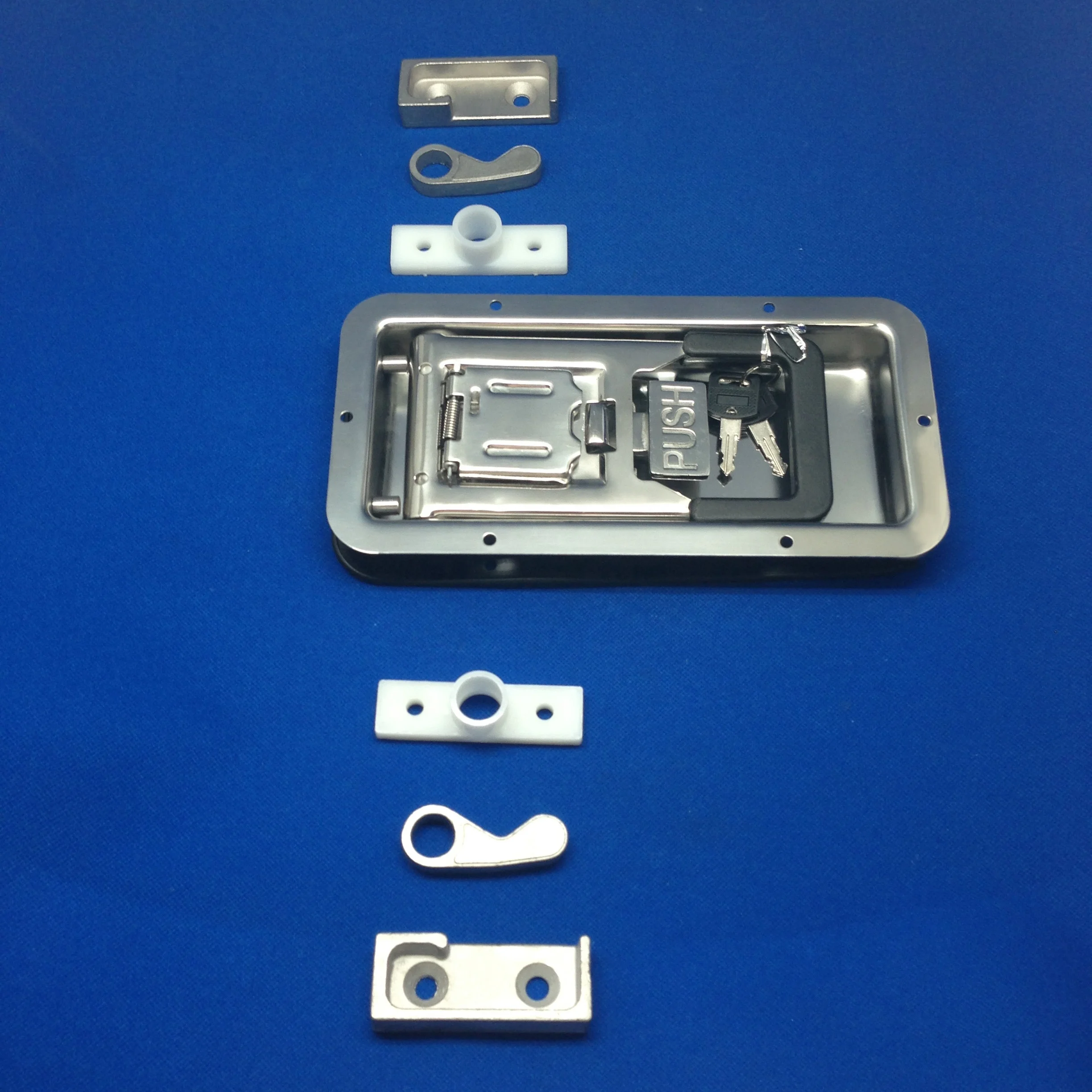 Van truck and trailer container box rear door handle lock set gear