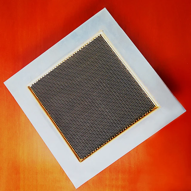 
3.2Mm Hole Cell Honeycomb Vent Core And Frame 