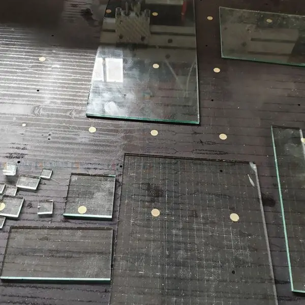 The Factory Supply Professional Glass Cutting Machine/laser Glass Cutting Machine/Automatic Irregular Shape Glass Cutting Table