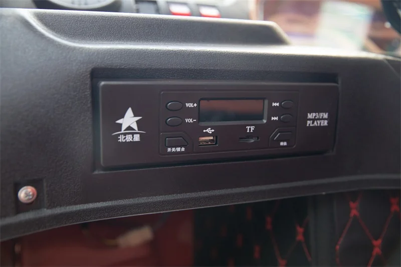 China Best-selling Food Tuktuk Adults Electric Vehicle 1200w1500w Enclosed Tricycle 3 Wheel Delivery Scooter Cargo Documents