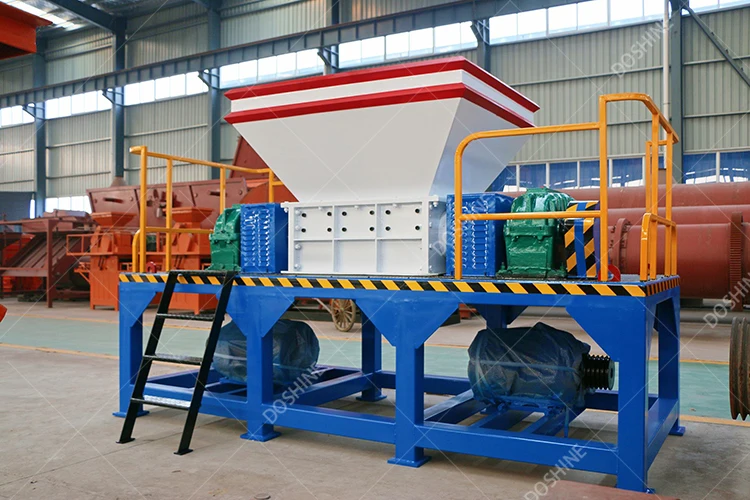 Solar panel crushing Waste Plastic Scrap Metal Recycle Crushed Tyre Shredder Machine Double Shaft Paperboard Shredder Machine