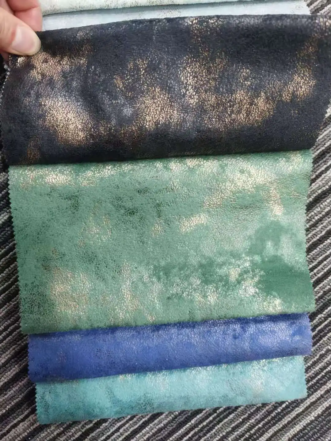 Luxury Soft Plush Holland Velvet Fabrics Upholstery Furniture Dyed Fabrics Sofa for Home Textile Chair Tricot Jacquard Fabric