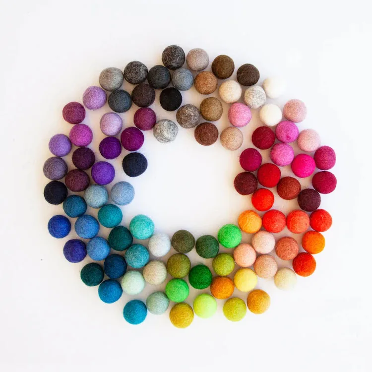 hot products 2022 trending colorful wool felt balls 2cm 3cm 4cm decorative balls home