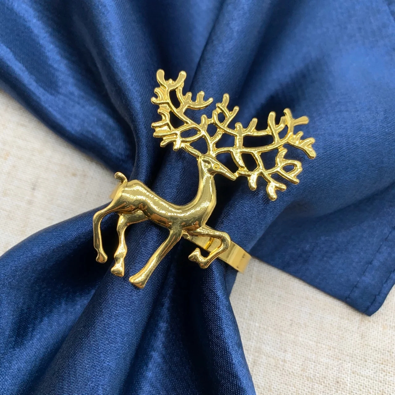 Luxury Metal Gold Napkin Rings Christmas Tree Elk Unique Napkin Rings Napkin Holder Ring