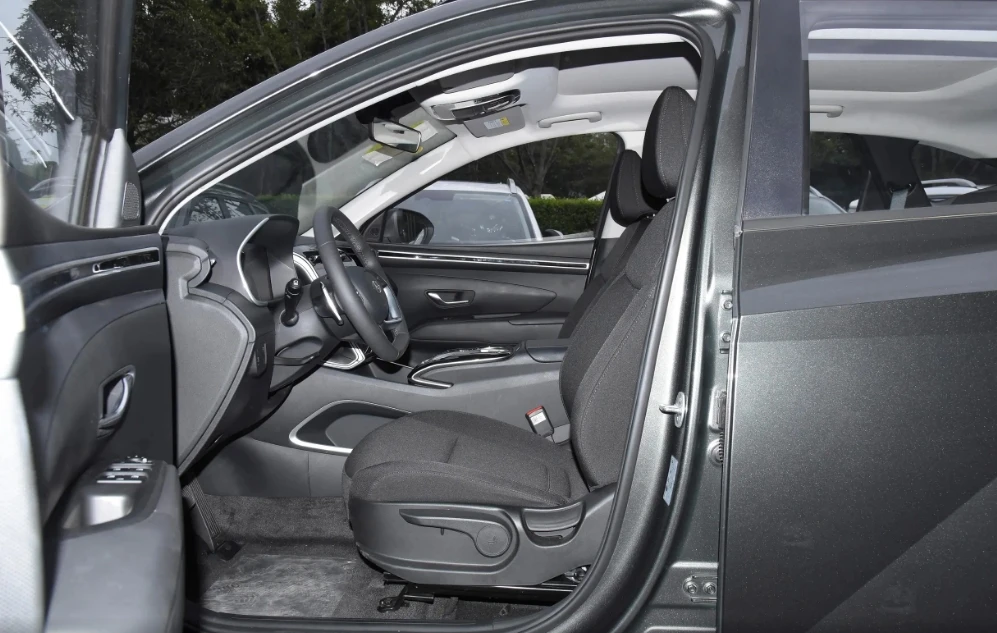 2022 new H yundai Tucson Hybrid version Hot-selling model Available for sale 1.5T large space SUV