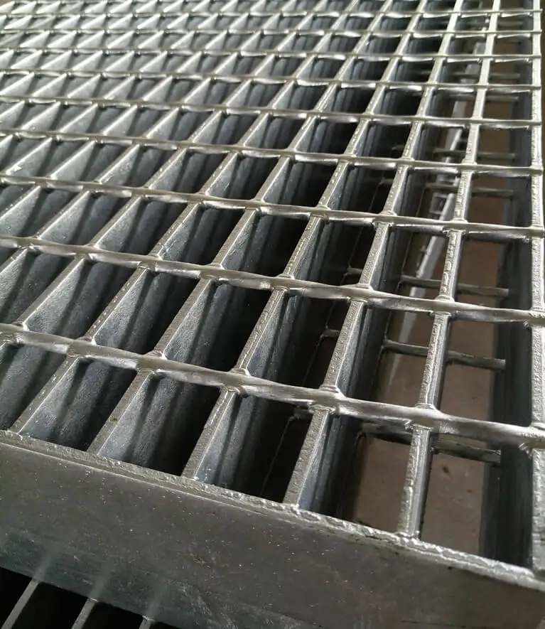 Hot Selling HDG ASTM A820 Hot Dipped 32 X 5mm Galvanized Steel Steel Grating From Chinese Supplier
