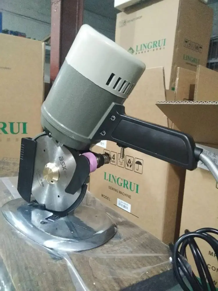 ST RS110 Round knife cloth cutting machine