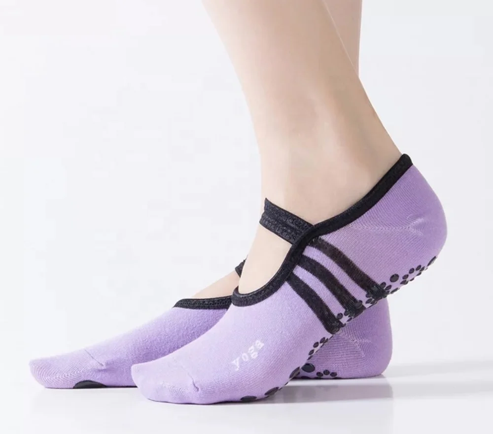 AJ19507 Custom Black Cotton Wholesale Women Cutout Hole Yoga Fitness Grip Toeless Socks