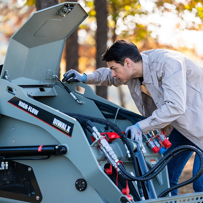 Boleo Euro 5 Chinese Mini Skid Steer Loader Attachments Price Compact Track Loader For Sale