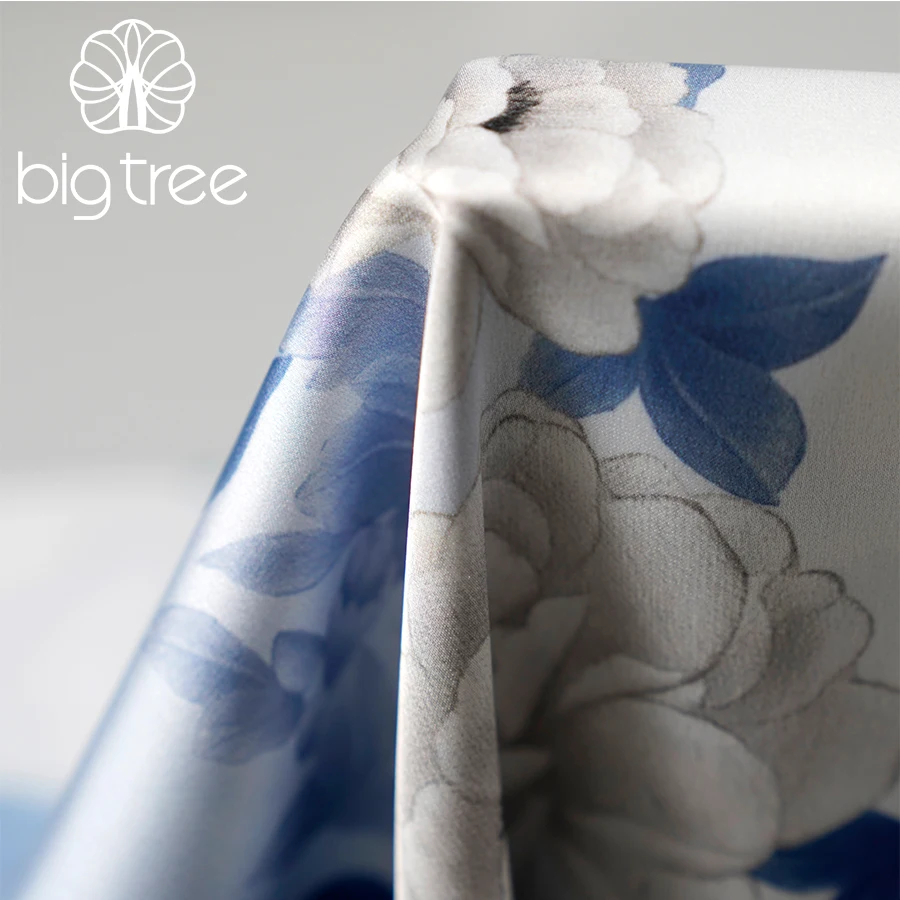 Custom Printed 100% poly Blue and White Vintage Floral Digital Print Silk Satin Fabric Textile for Abaya Dress