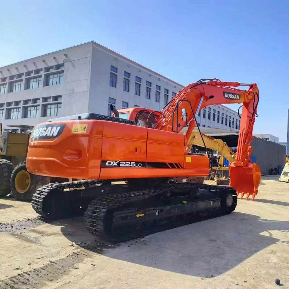 Good Condition Original Design Used Crawler Doosan DX225 Digger Excavator