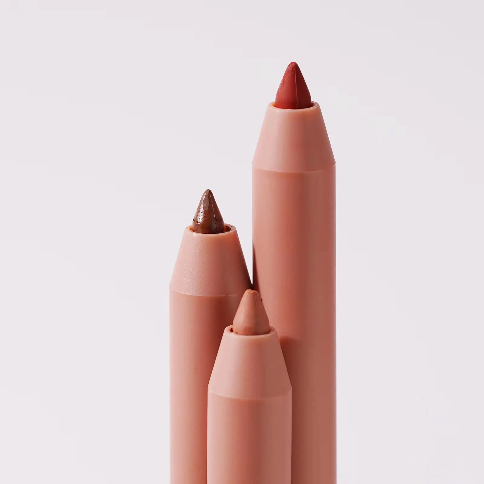 Popular 8 Colors Retractable Lip Liner Smooth and Long-wear Nude Tube Vegan Brown Cream Lip Liner with Built-in Sharpener