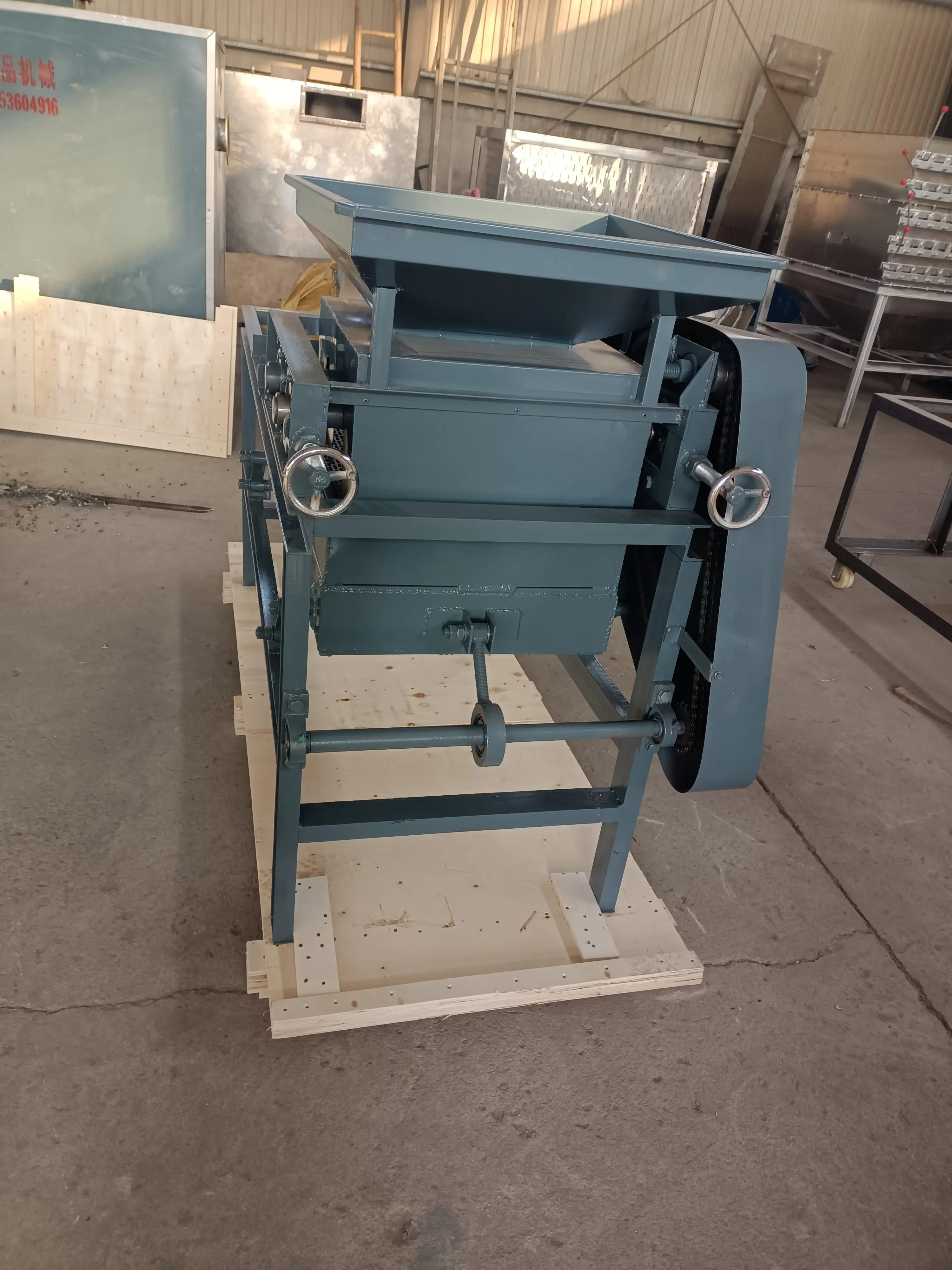 500kg Line  nut processing equipment sheller dehulling multifunctional popular almond hazelnuts nut cracker machine for sale
