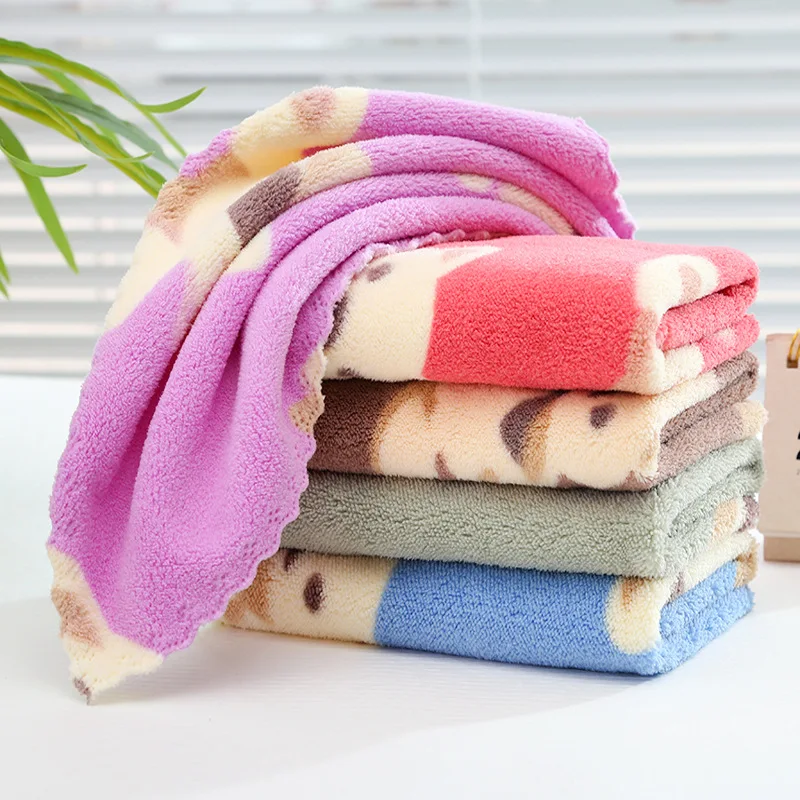 Wholesale LOGO Label Coral Velvet Small Quare Towel Thickened Printing Soft Absorbent Wiping Hands Washing Face Kitchen Cloth
