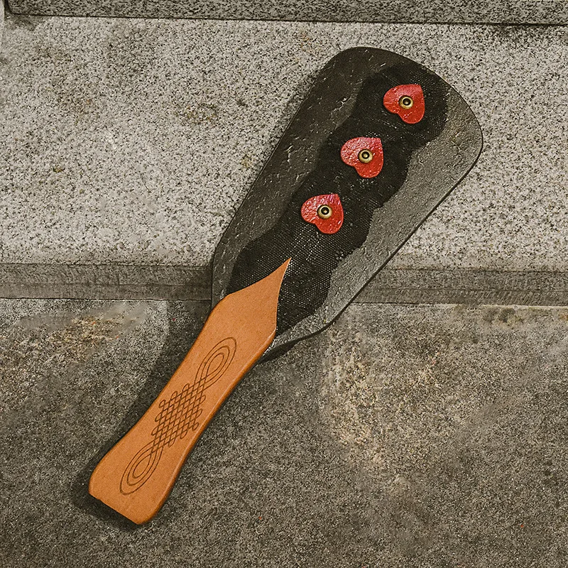New Cowhide Wooden Paddle with Lace Love Heart Sex Toy BDSM Punishment Spanking Paddle for Slave Fetish