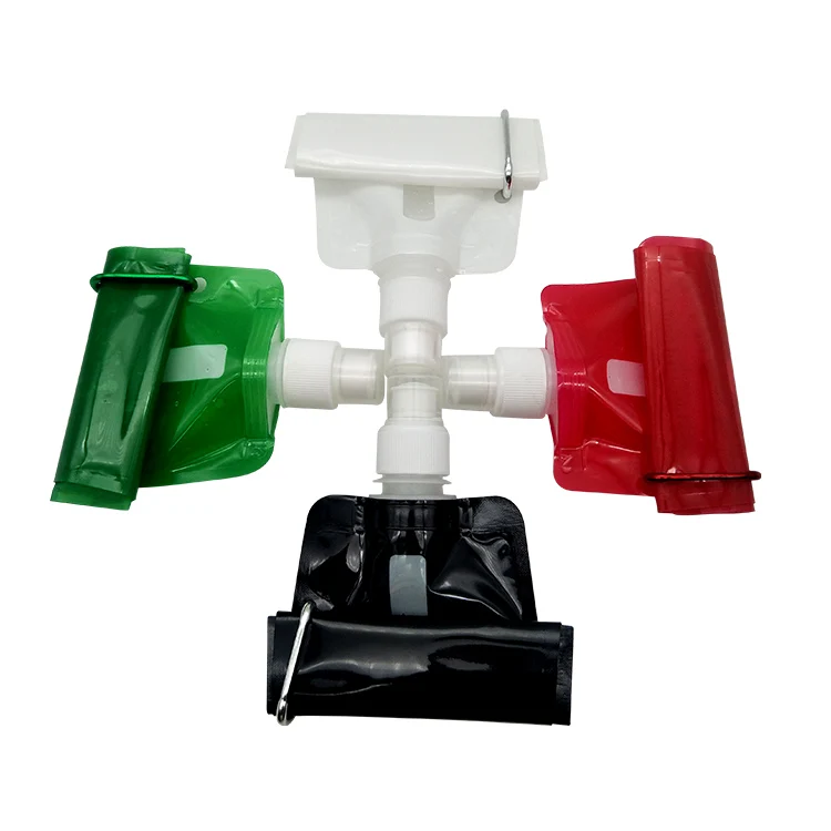 Hot Sale Portable Sports Outdoor BPA Free Foldable Colapsible 500ml Plastic Drinking Folding Water Bottle Water Bag