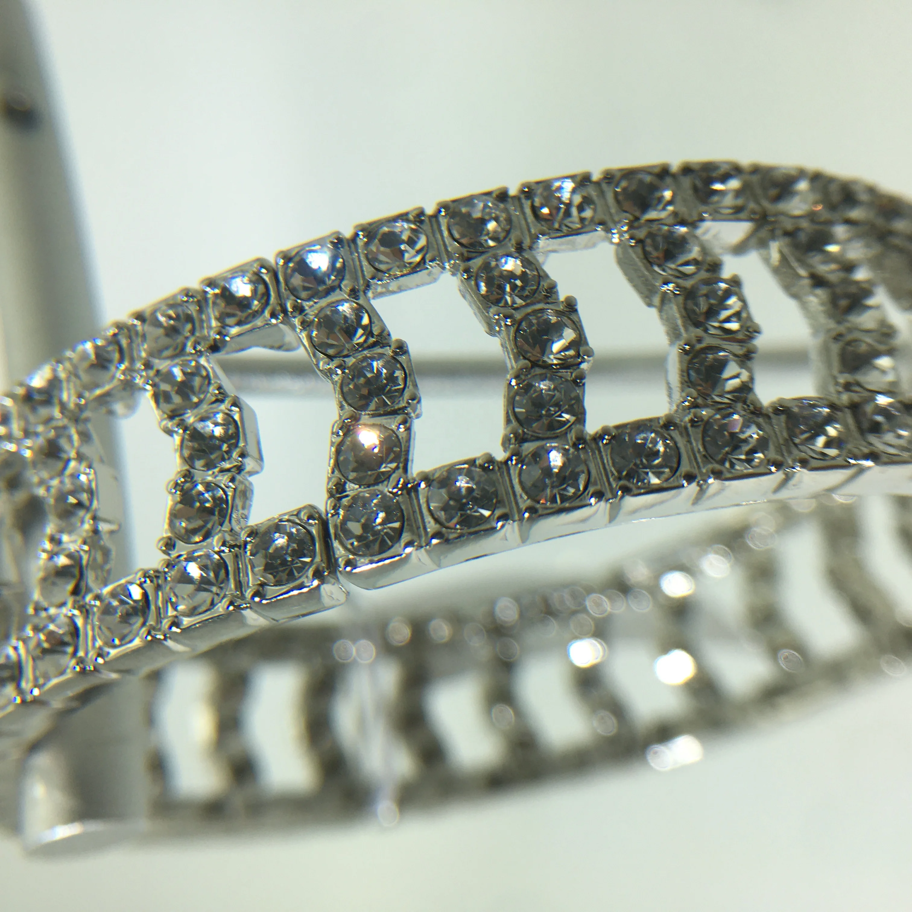 wholesale silver string rhinestone crystal color stretch bracelet rhinestone for women