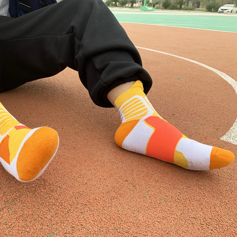 No MOQ Free design OEM personalized fashion crew bamboo cotton dress sock men custom logo socks