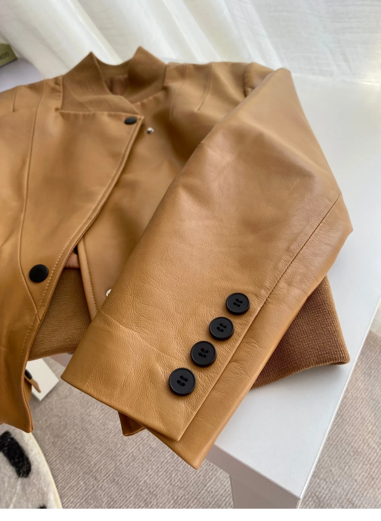 Short Stand Knitting Collar and Bottom Women Sheepskin Genuine Crop Leather Jacket Women