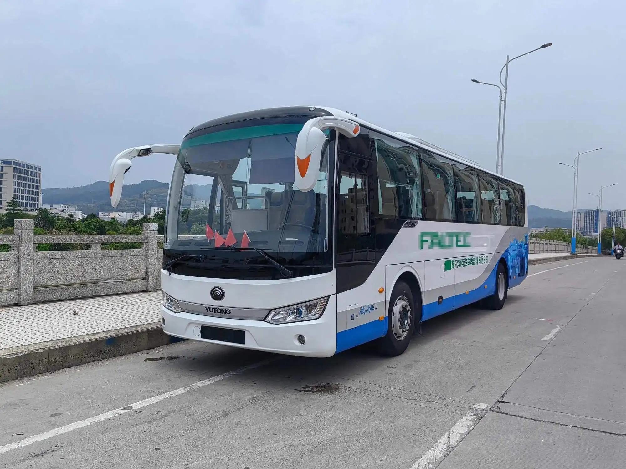 Автобус ZK6115 Yu tong Подержанный 48-50 местный пассажирский автобус дальние перевозки дизельные автобусы для
