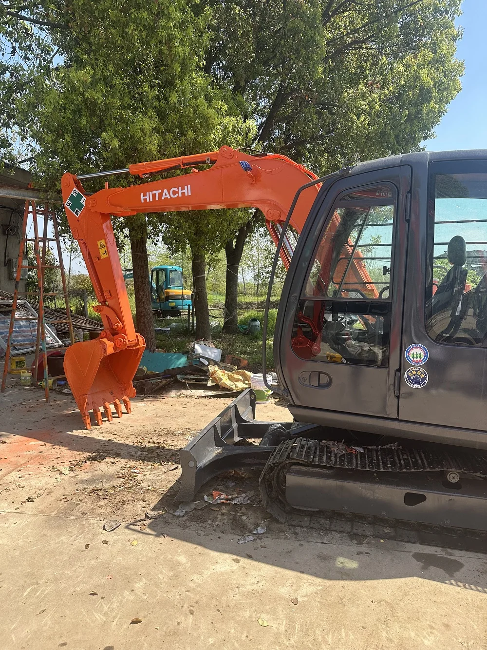 HITACHI ZX 60 подержанный экскаватор 6 тонн мини Подержанные гидравлические экскаваторы Hitachi по низкой цене
