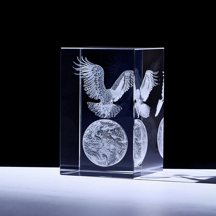 Wholesale Pujiang 3D laser engraving K9 crystal crafts wedding glass cubes design inside