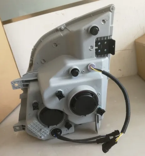 Korea bus spare parts black headlight Bus front lamps HC-B-1082-3