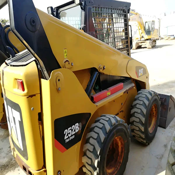 Used Japan imported Caterpillar cat252b skid steer loader / second hand original engine CAT 252B excellent condition