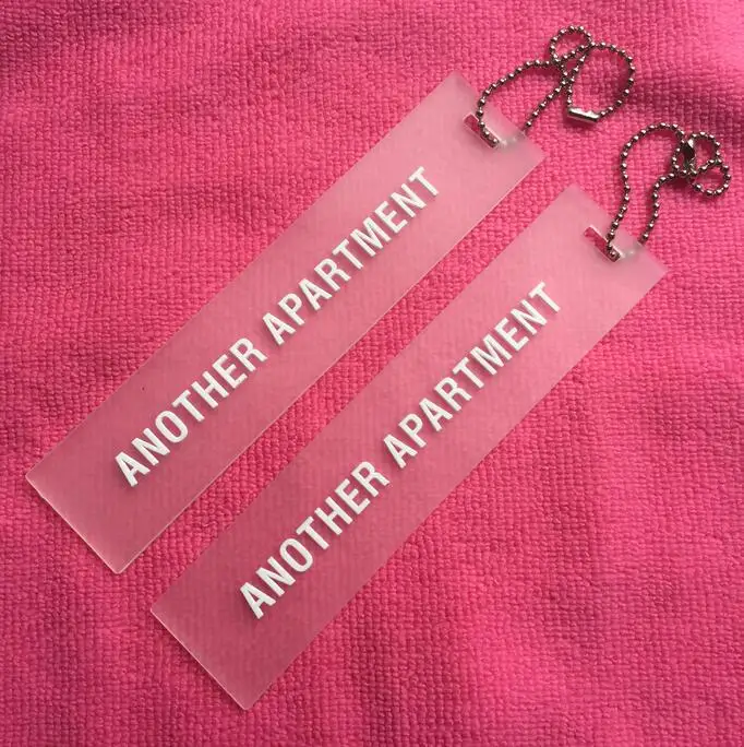 custom logo clear PVC hangtag,transparent rubber logo hang tag for garment