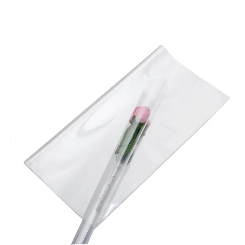 Рулон прозрачной целлофановой бумаги