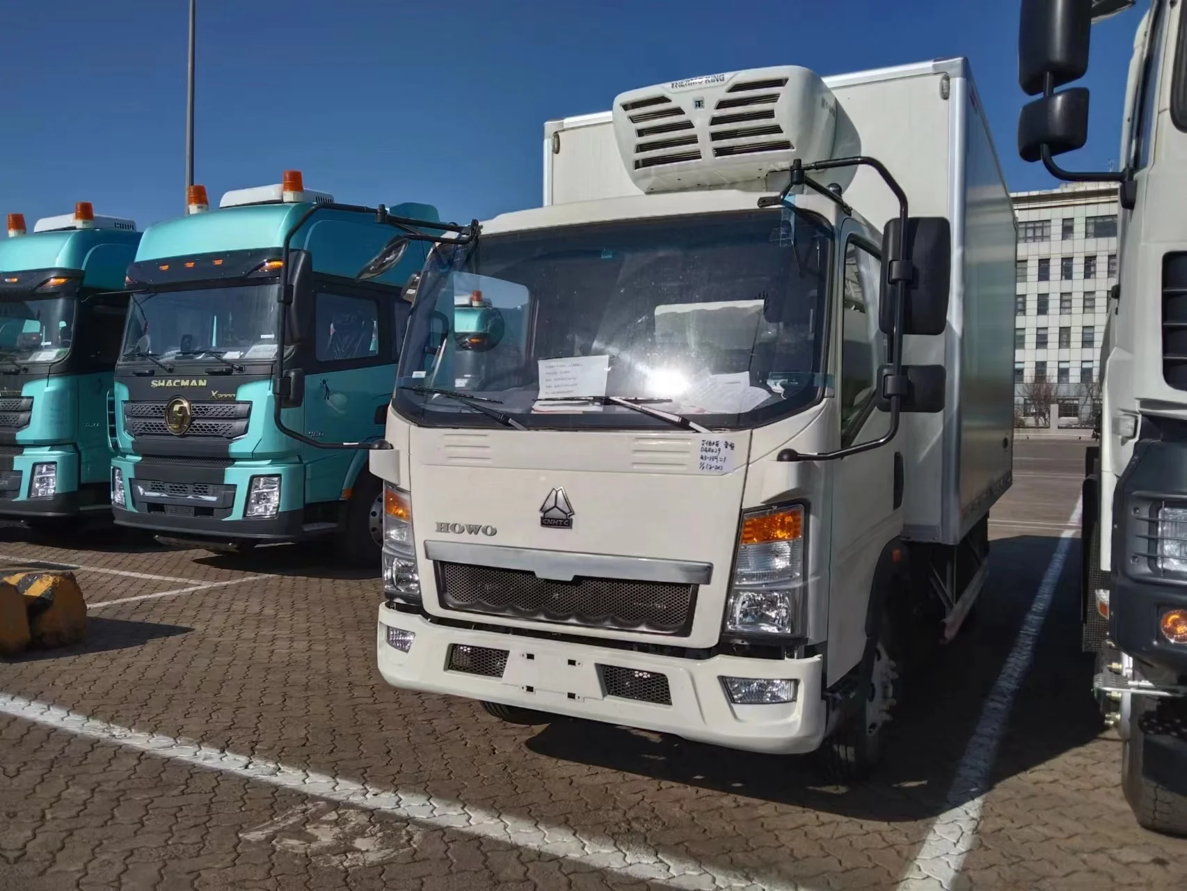 Thermo King refrigeration unit 4x2 HOWO refrigerator cooling truck