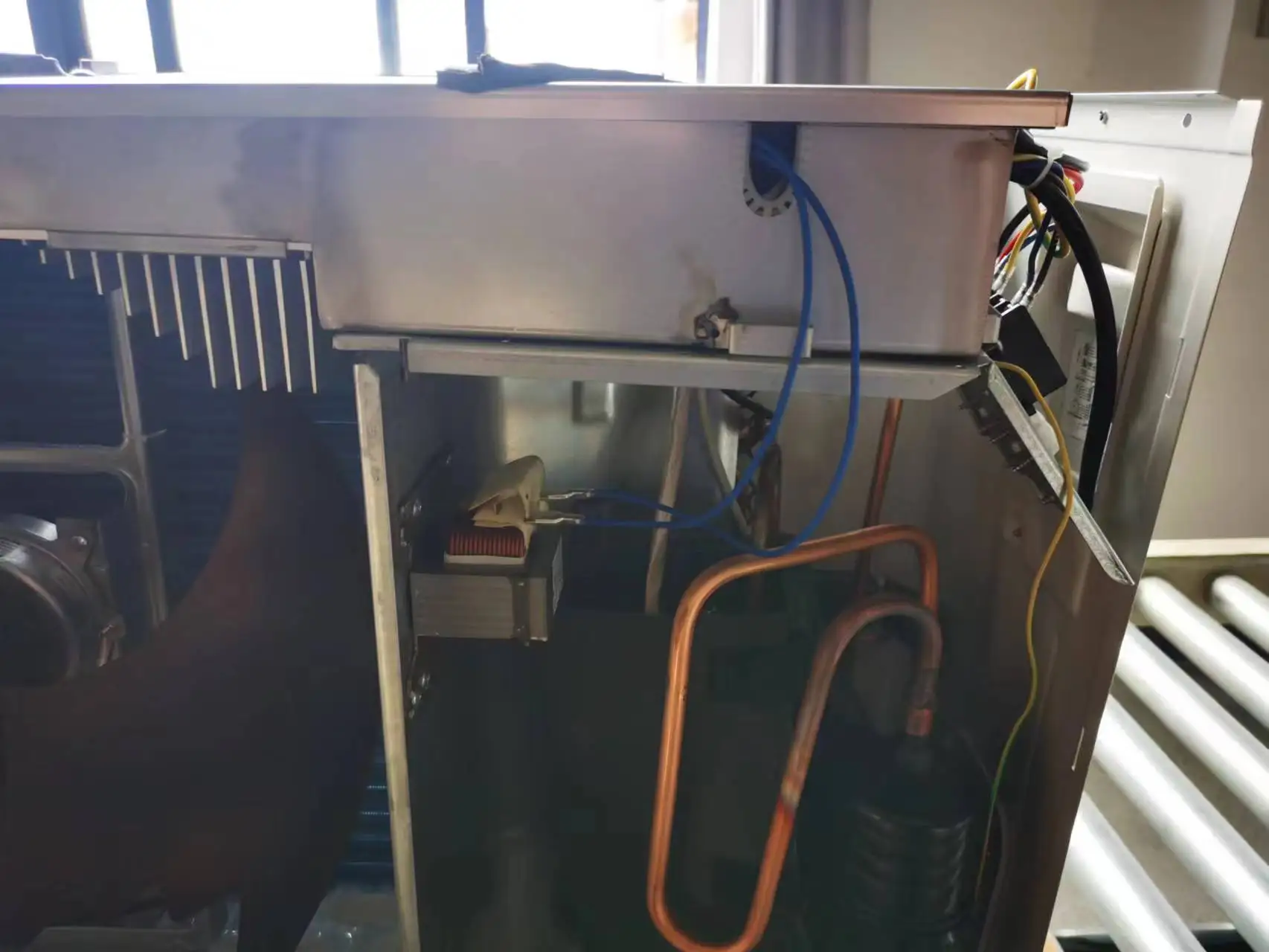 Полный Dc инвертор солнечный кондиционер 12000Btu 1.5Hp сплит-блок переменного тока с солнечной системой питания