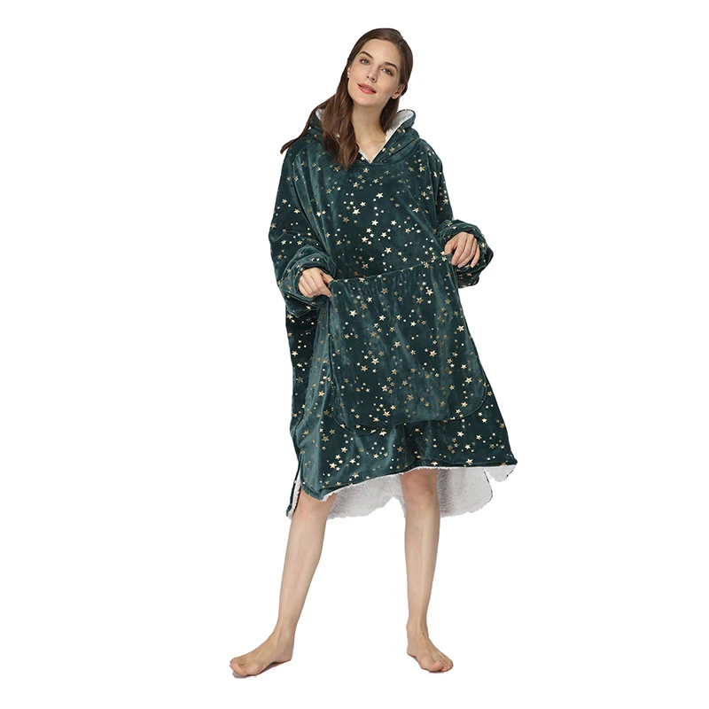 Wholesale   hooded wearable blanket  flannel sherpa  customize oversize  Hoodie sweatshirt