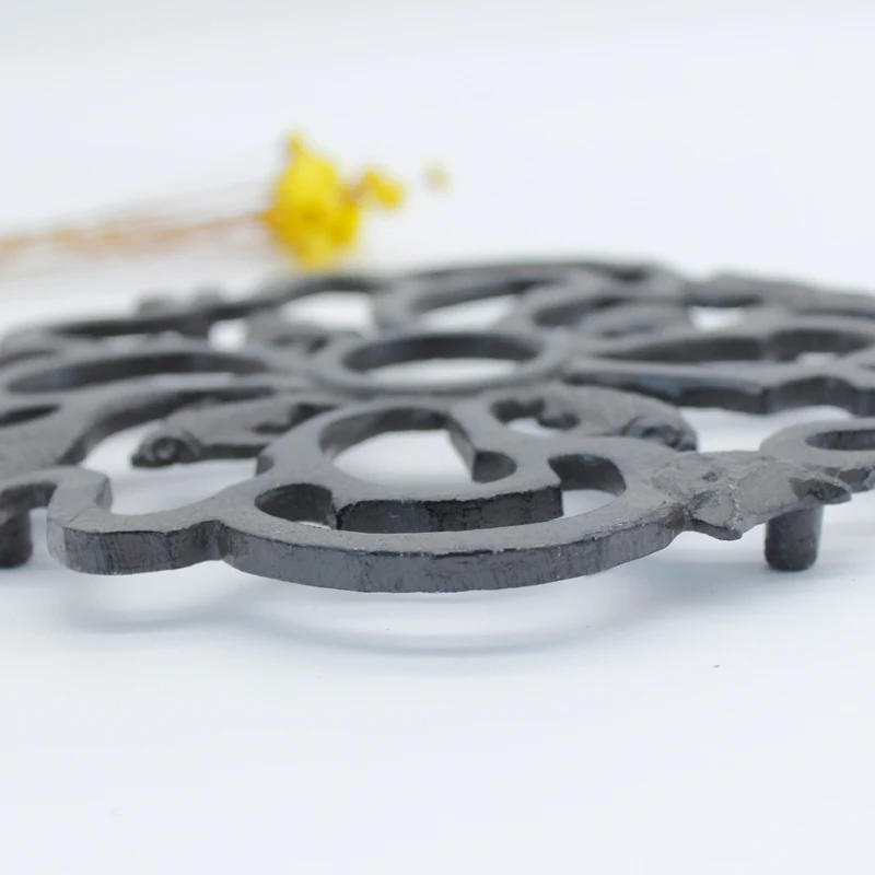  European cast iron handicraft kitchen hot trivet creative