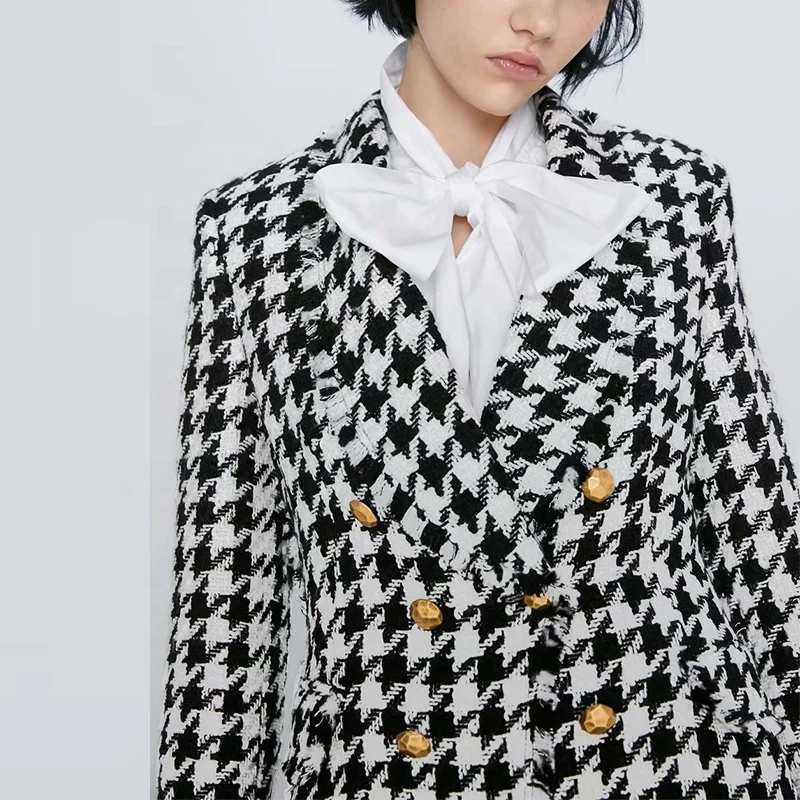 Slim Fit and High Quality Shawl Collar with Two Button Long Sleeve Canine Teeth Pattern Fashion Suit