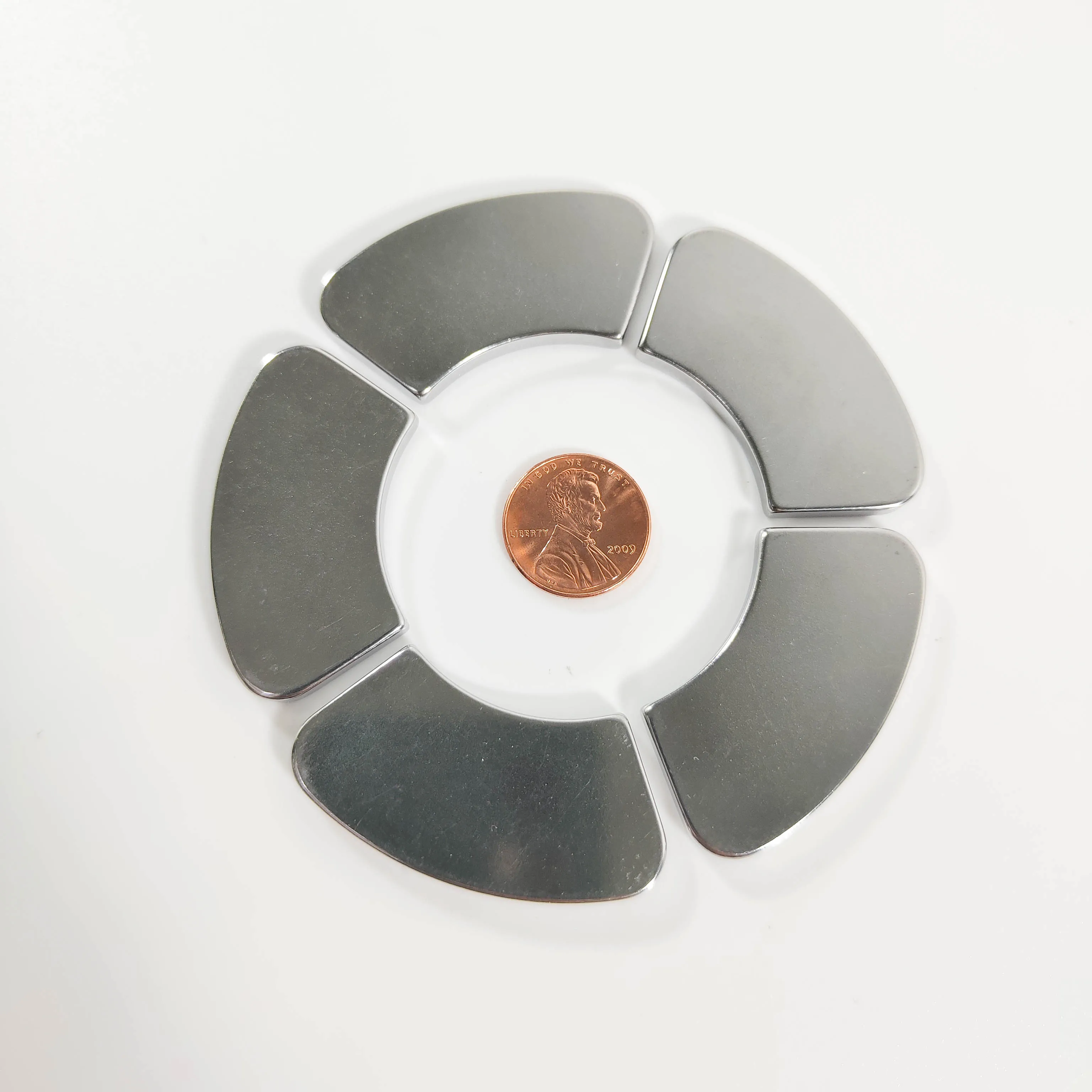 ODM Rotor Magnets Arc Segments N35 N38h N40 N42 N45 N48sh N50 N52 High Temperature Neodymium Magnet Rotor Disc