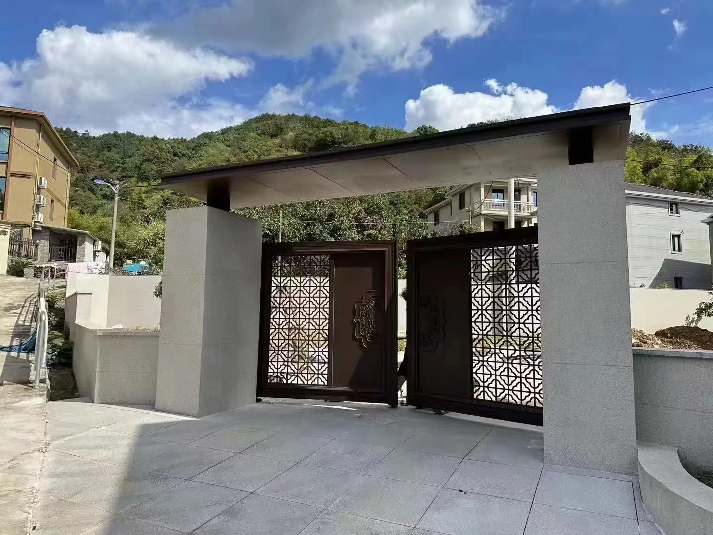 Automatic Expandable Gates Courtyard Warehouse Gate Cast Aluminum Sliding Metallic Gate