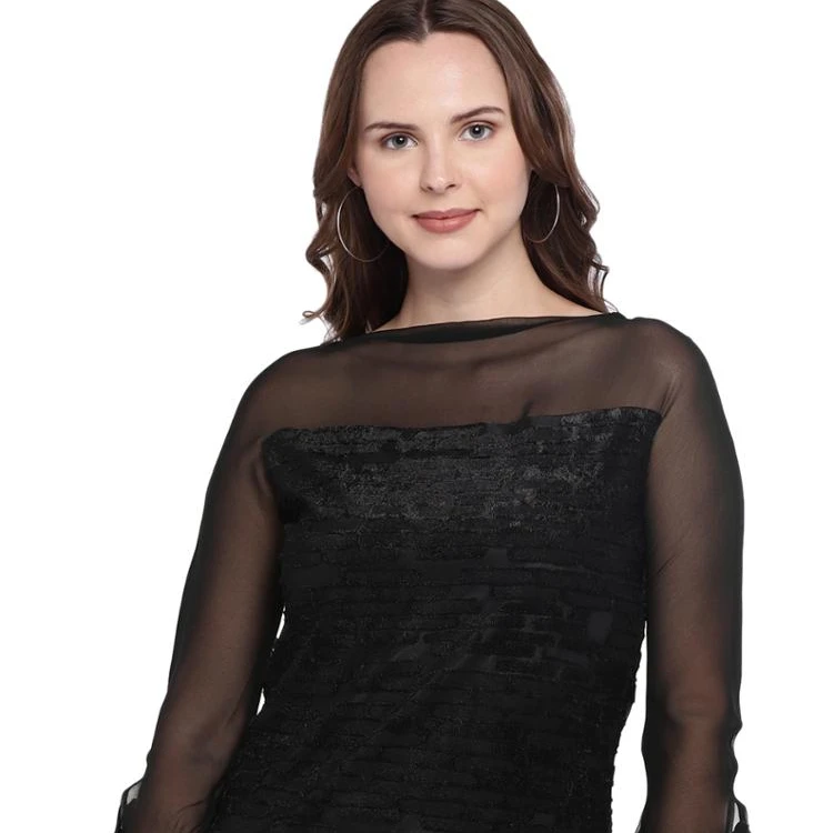 Самодельный черный топ с прозрачными рукавами