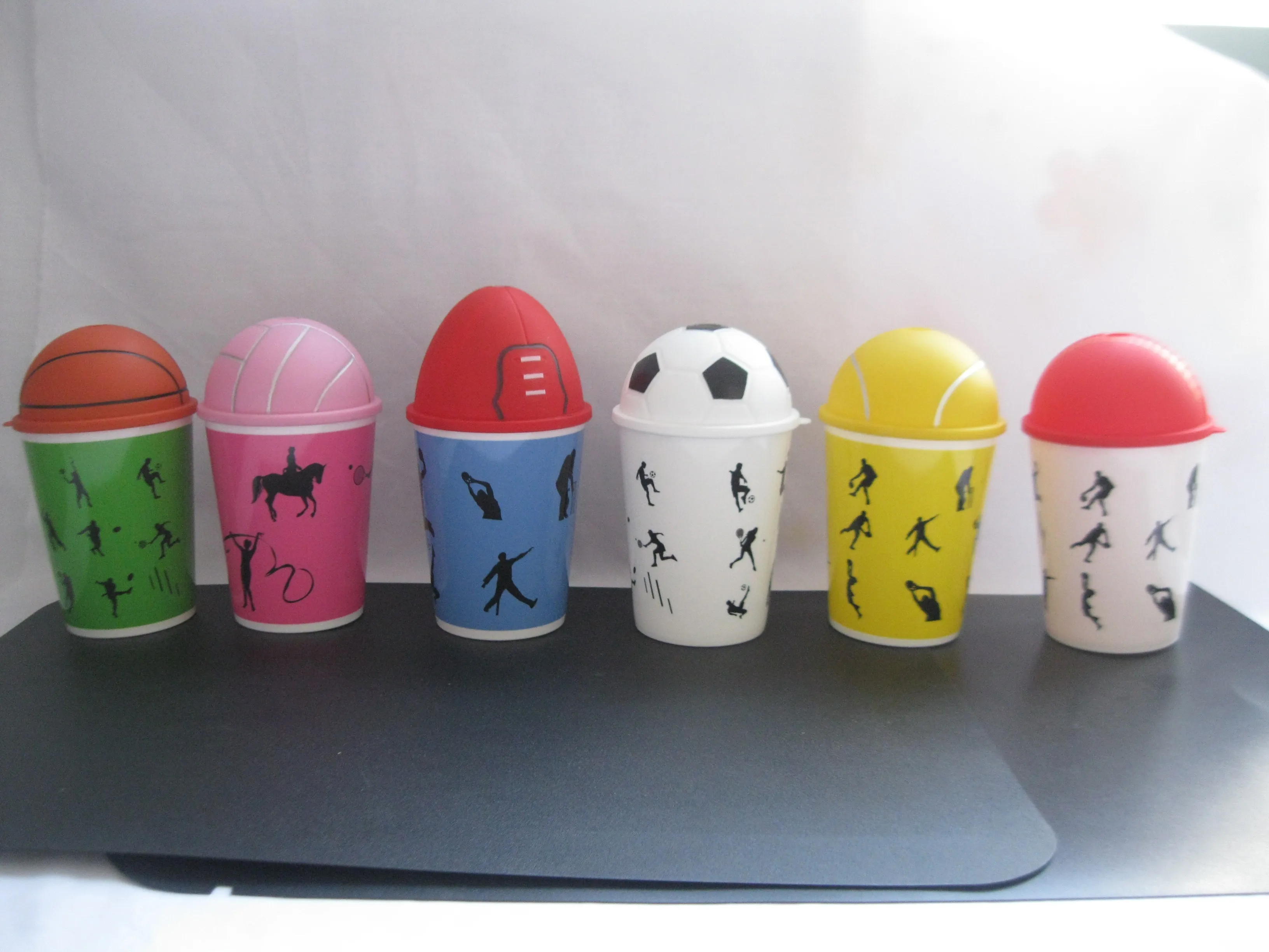 10oz 300ml Basketball/Football/Cricket/Tenis/Rugby/Volleyball Lid Plastic Stadium cup with brand for promotional