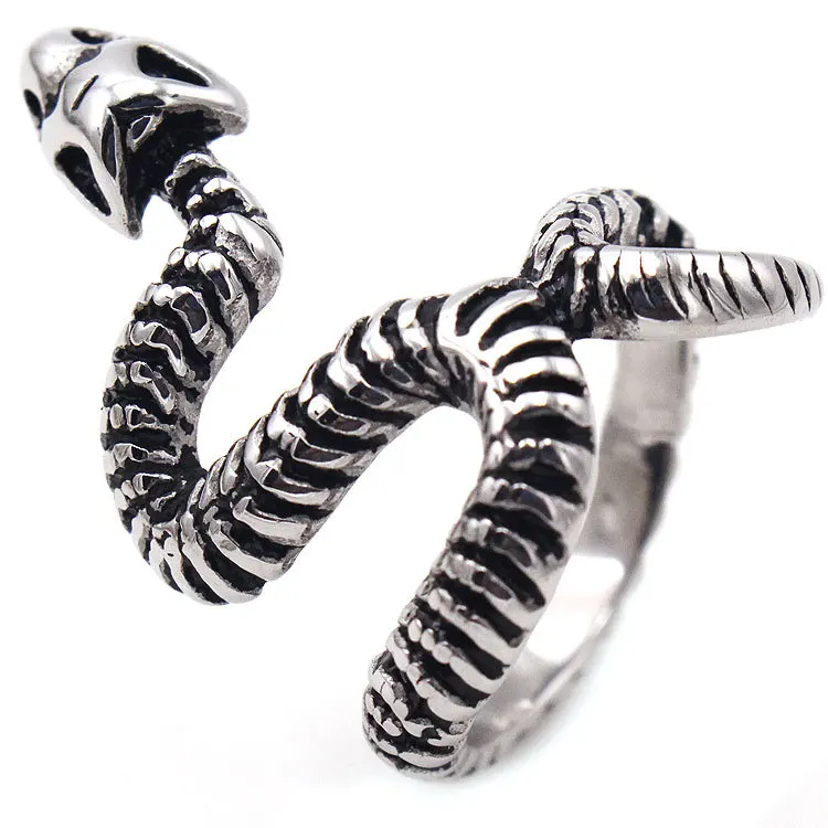 Retro man wolf titanium steel Cobra King snake finger ring Retro cobra silver hand ring