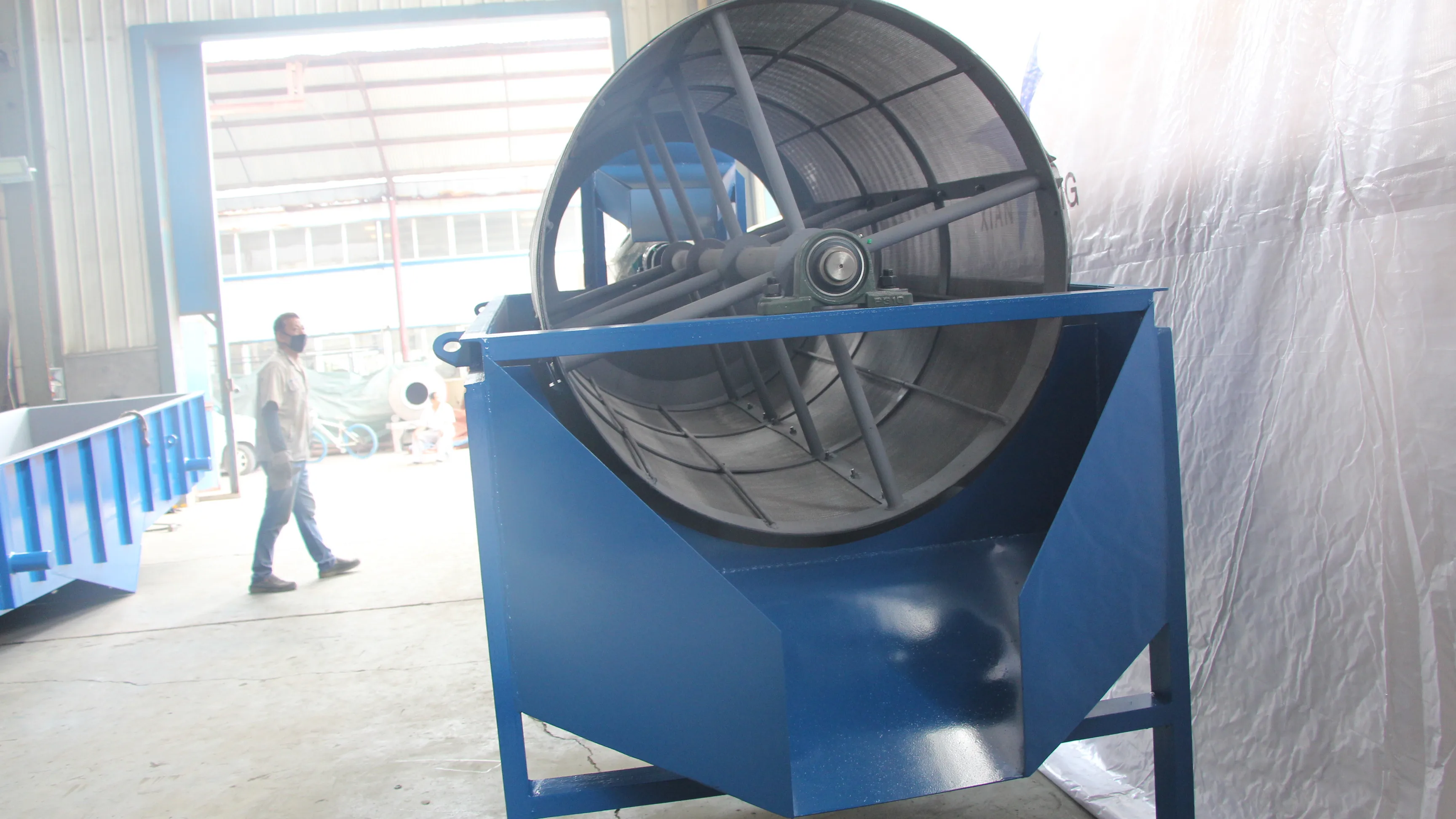 1 Ton/Hour soil trommel vibrating screen sieve machinery for industrial