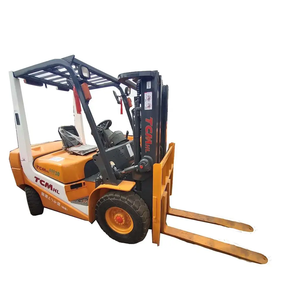 Вилочный погрузчик б/у KOMATSU TCM в наличии вилочный 3 тонны FD30 FD25 FD50 1 5 2 тонн японского производства