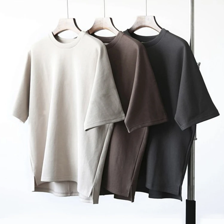 Футболка из плотного хлопка с рисунком