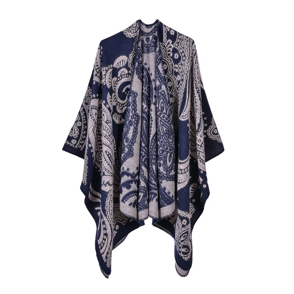 Europe And The United States The Big Fan Circle Sand Stripe Cape In The Autumn And Winter
