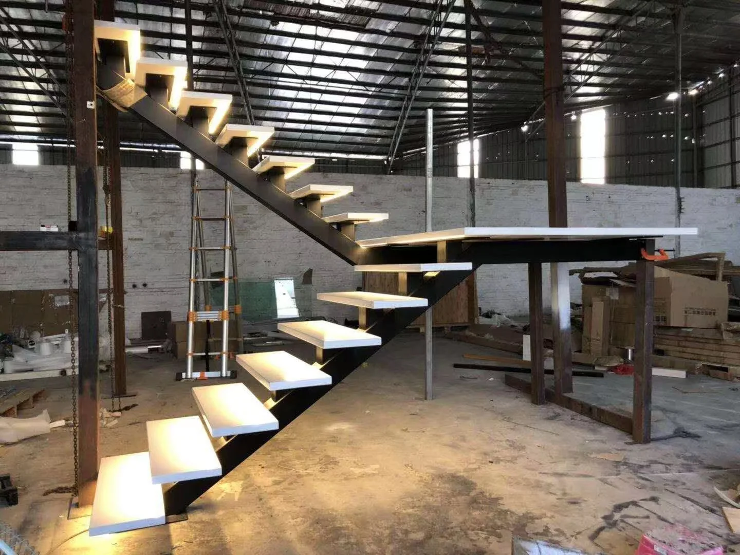 VIKO Mono Stringer Steel Wood Staircase