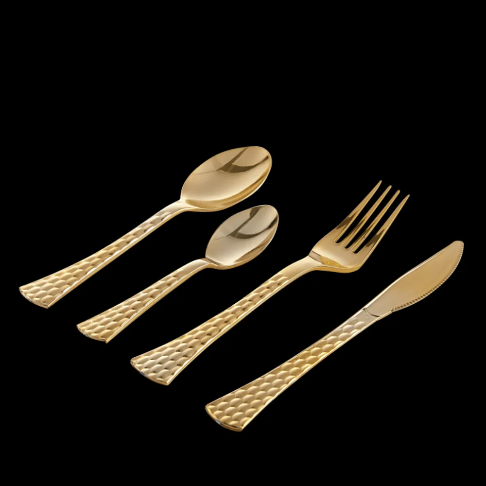 Xueli Disposable Good Quality Metal Plastic Gold Silver Carved Embossed Cutlery Western Wedding Party Tableware Set