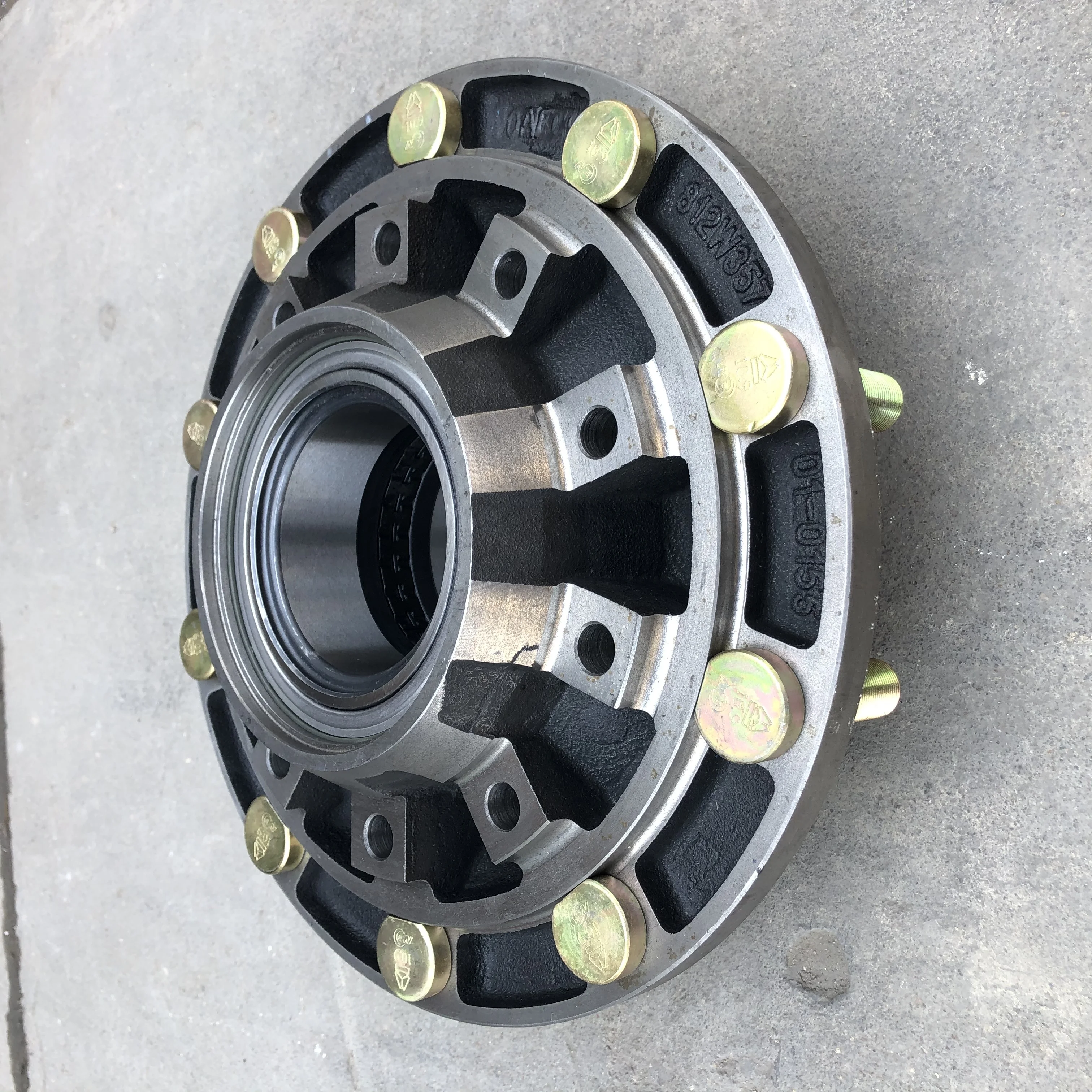 Запасные части SINOTRUCK 812W35701-0155 ступица заднего колеса для